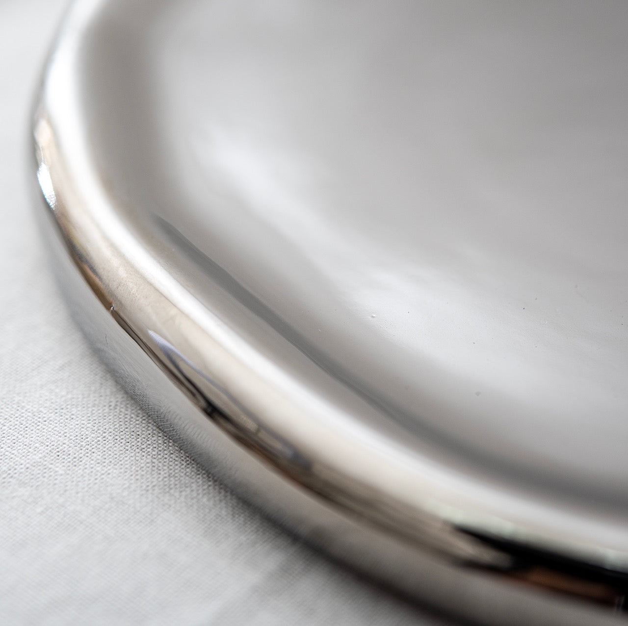 Cloud Tray Silver Round