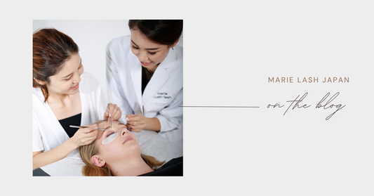 長期勤務スタッフが活躍する美容サロンの店内風景